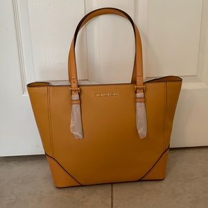 NWT Michael Kors purse